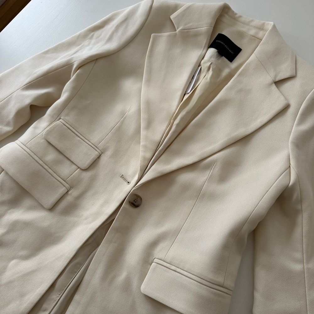 Banana Republic Lido Blazer in Ivory, 4 Petite